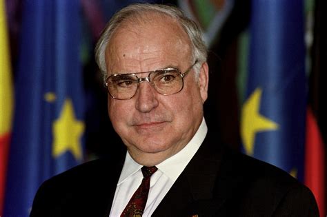 helmut kohl biography.